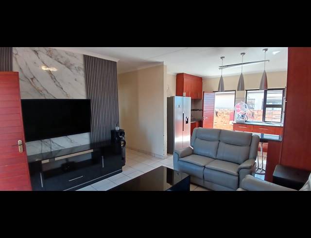 3 BEDROOM TOWNHOUSE FOR SALE IN MARELDEN